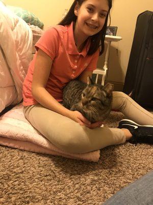 Mama Kitty got out again this morning June 3rd. She had pink nail caps on her front nails.