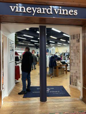 Vineyard Vines Outlet