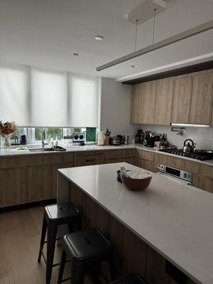 Full kitchen deep clean - surfaces sanitized, appliances polished, and everything sparkling!