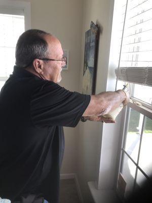 Bobby Grisson's Pest Management