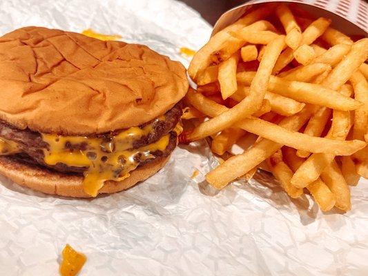 Pete's Burgers & More