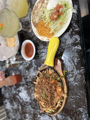 La-Cabana Mexican Cantina & Grill