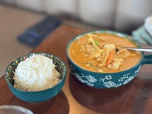 Red Curry Chicken - comes with choice of rice