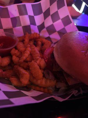 The District Pub & Kitchen Airway