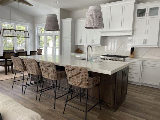 Sparkling And Shine Cleaning Service