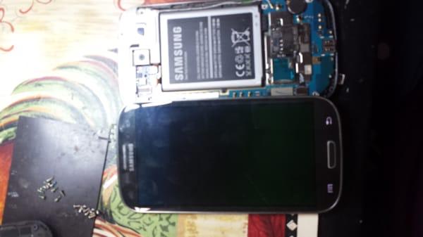 Testing LCD of Samsumlng Galaxy s3