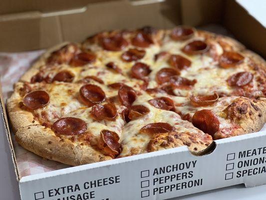 Medium 12 1 topping pizza