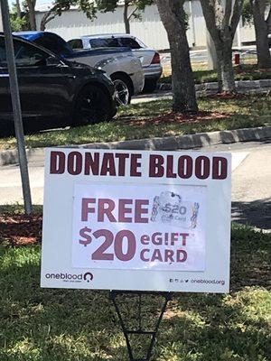 5/17//21 Monday The BIG RED BUS BLOOD DONATION.IN FRONT OF CARRABA'S VISITORS & LOCALS HELPING OUR COMMUNITIES.We Need It More Then Ever:-)