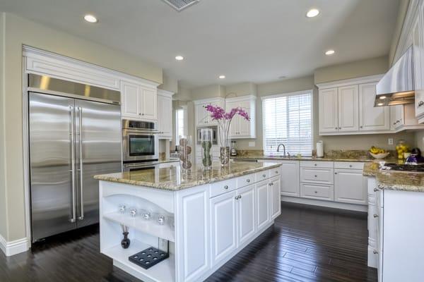 For Sale - 15214 Washington Street, Tustin MLS# OC14133320 Gourmet Chefs kitchen with JennAir 48" Refrigerator and double 30...