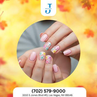 Start your season feeling fresh and fabulous. Come in for a little self-love today!