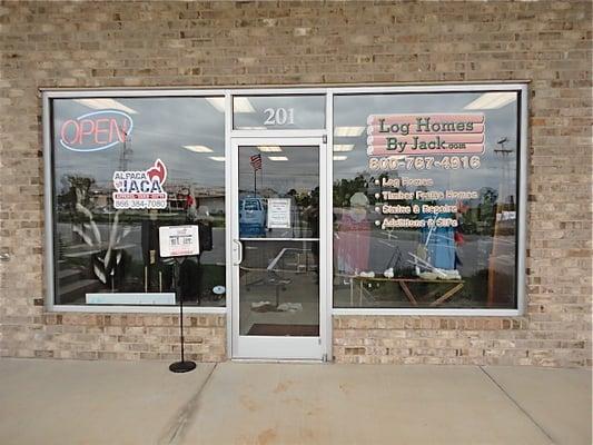 LogHomesByJack.com and Alpaca By Jaca in Moneta Virginia share a showroom. LogHomesByJack.com is Always Open By Appointment.