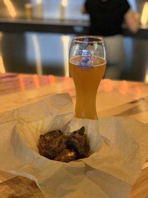 Wet and mild wings....not overly spicy, just right!!