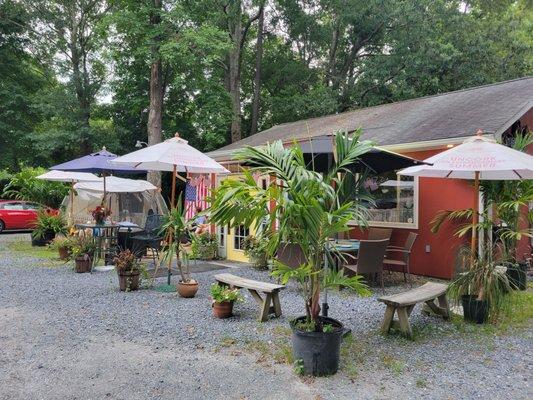 Grove Market Restaurant & Smokehouse