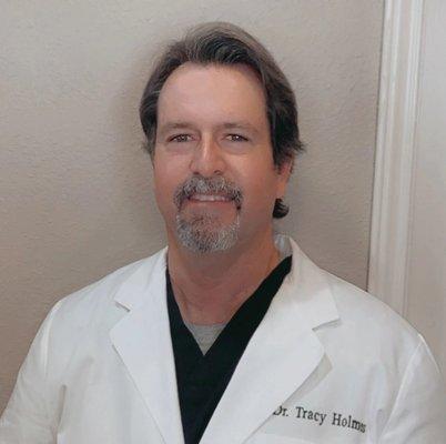 Dr. Tracy Holmes