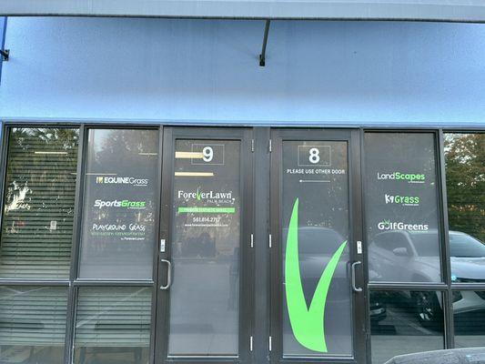 ForeverLawn Palm Beach