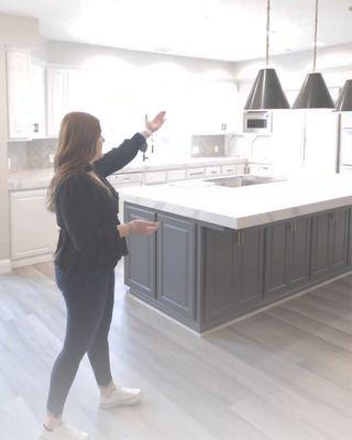 Simply Decorated by Riley