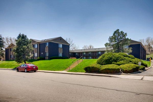 Mountain Vista | Lakewood, CO Apartments