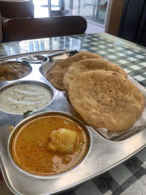 Puri & saag