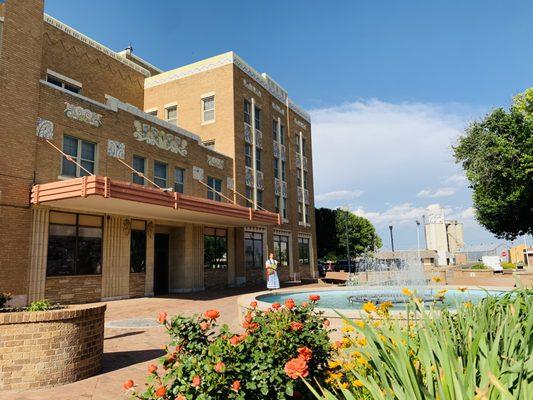Located at city center fountain