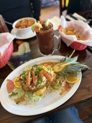 Piña de mariscos deliciosa