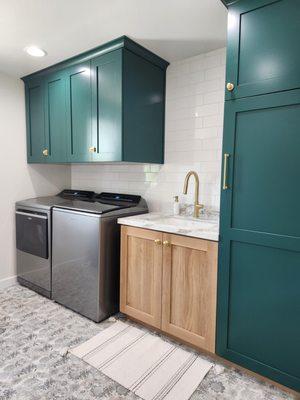 Lloyd's Remodeling & Cabinetry