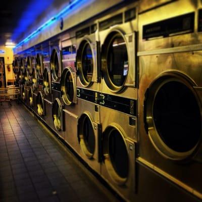 Flamingo Laundry Center