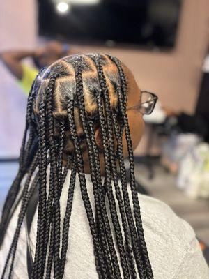 Knotless braids