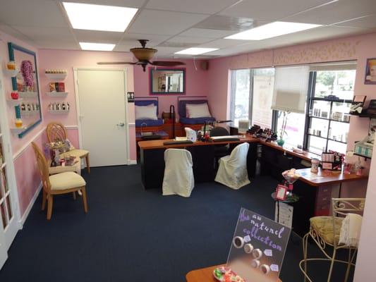 Face Forward Facial Studio