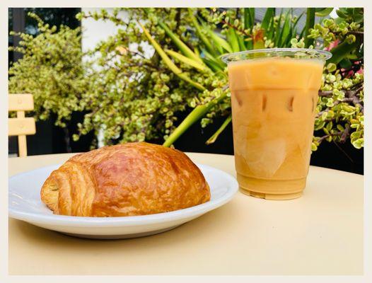 Cold Brew x Choco Croissant.