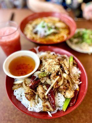 Lemongrass Chicken Vermicelli Noodle Bowl