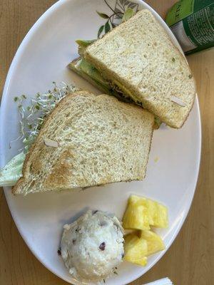 Petit Bistro Coffee Shop