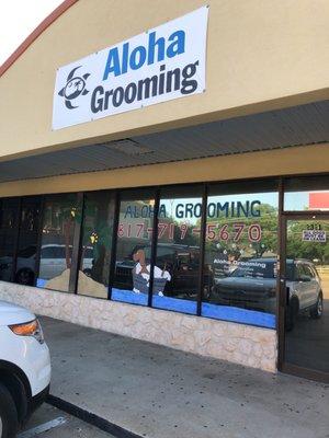 Front of the business. There's a "Grab N Go" gas station/convenience store to the right and Austin Driving School to the left.