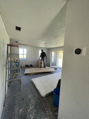 All Season Construction And Painting