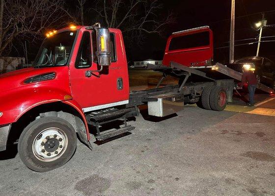 Crystals Towing and Recovery