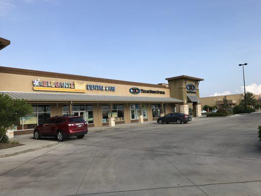 Elegante Dental Care