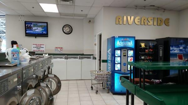 Riverside Laundromat