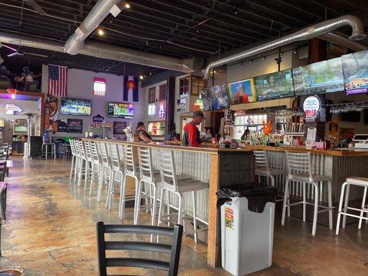 Sidelines Sports Bar