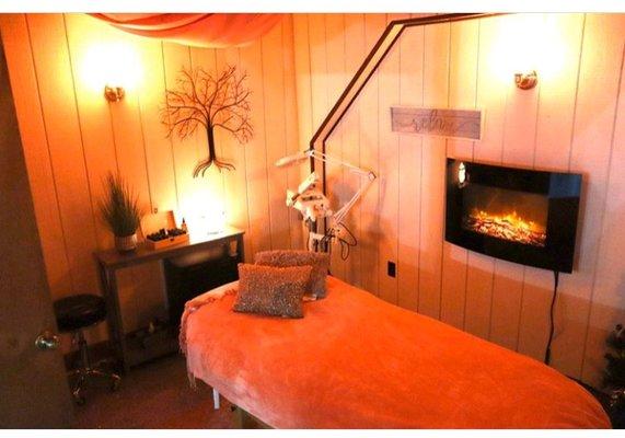 For your comfort, heat therapy and essential oil + herbal treatments are available.