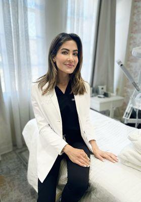 Head Esthetician, Rachel