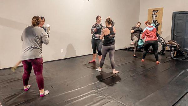 Knockouts- Women’s Kickboxing Studio