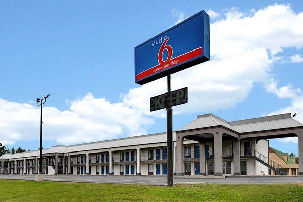 Studio Meridian MS Exterior