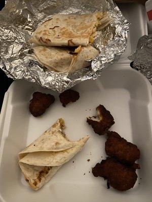 Quesadilla & chicken nuggets