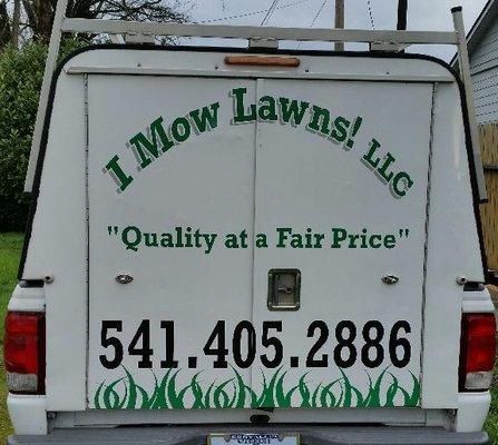 I Mow Lawns !