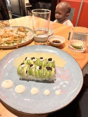 Snow crab California roll