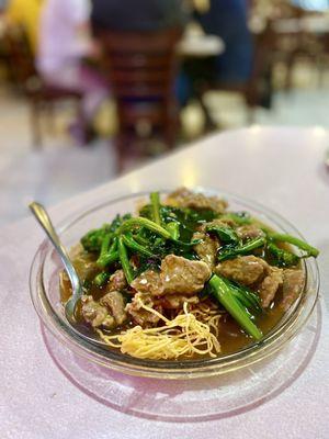 39. Beef with Pan Fried Noodle