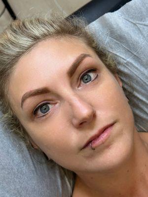 Powder eyebrows and eyeliners up and bottom- Permanent makeup last up to 2 years