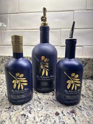 Yummy olive oil and balsamic vinegar