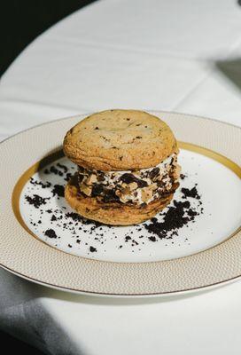Cookie sandwich
