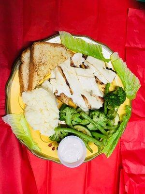 Río Dulce Grilled Chicken.