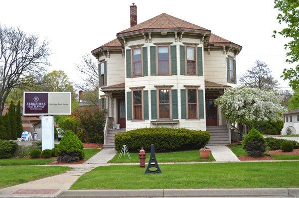 Berkshire Hathaway HomeServices Heritage Real Estate